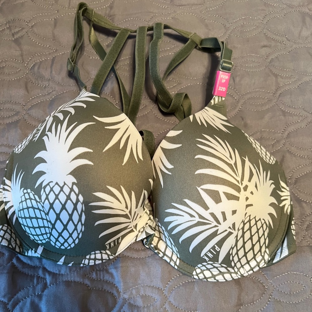 Victoria’s Secret PINK strappy back bra